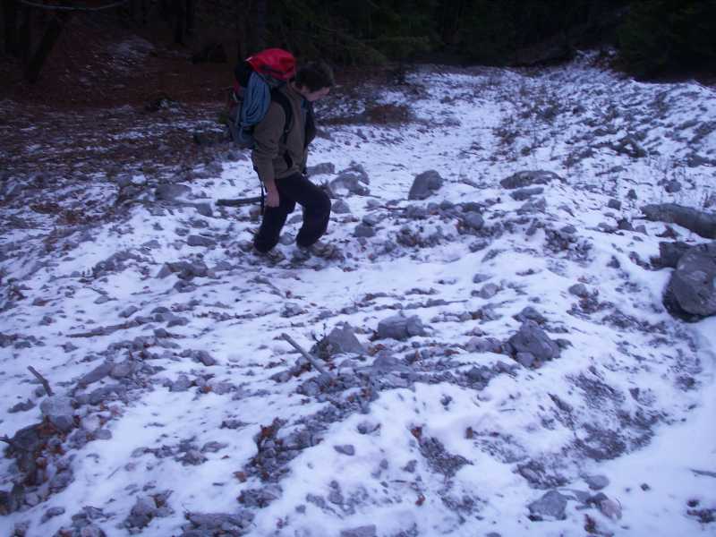 Zustieg am gefrohrenen Geröl.jpg