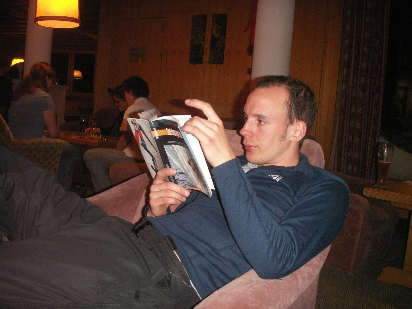 Andi beim studieren der nächsten Tour .jpg