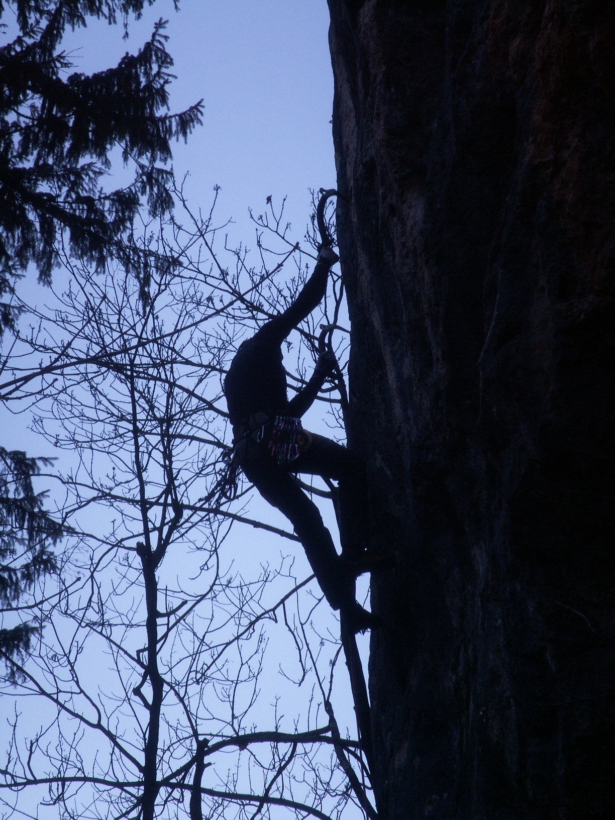 Hannes im Vorstieg von der langen Tour.jpg