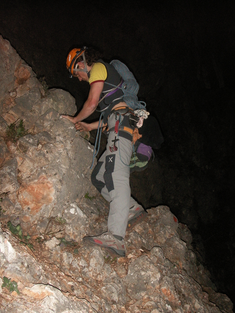 Peter beim Abstieg über den Fuchslochsteig.JPG