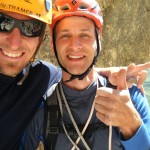 Bernd (rechts) und ich am Stand - jetzt gibt es nur noch Genuss