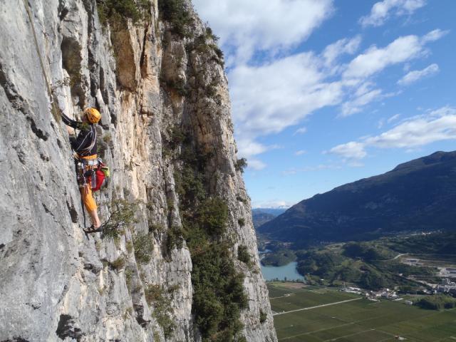 48 Se La Conosci la eviti 2011