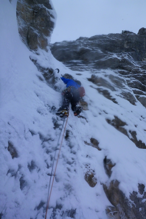 17 Spodnji Ledinski slap WI5 Slowenien